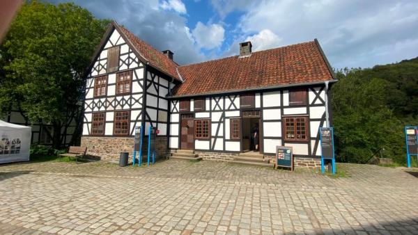 Joswood 23040, Spur H0, Wohnhaus Schusterwerkstatt LWL Hagen, Lasercut Bausatz