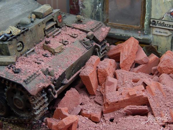Juweela, Trümmer Ziegelstaub ziegelrot, Spur 1, 1:35, 23330, Made in Germany