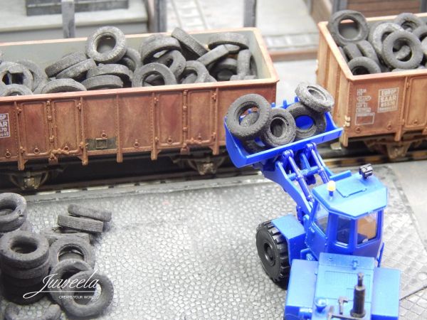 Juweela, Altreifen LKW, Spur H0, 28170 - 28171, 1:87, Made in Germany
