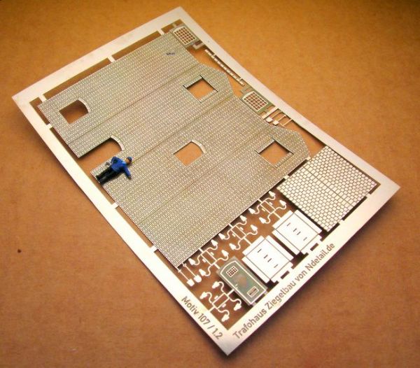 Ndetail 107, Bausatz "Trafohaus in Ziegelbauweise", Spur N, 1:160